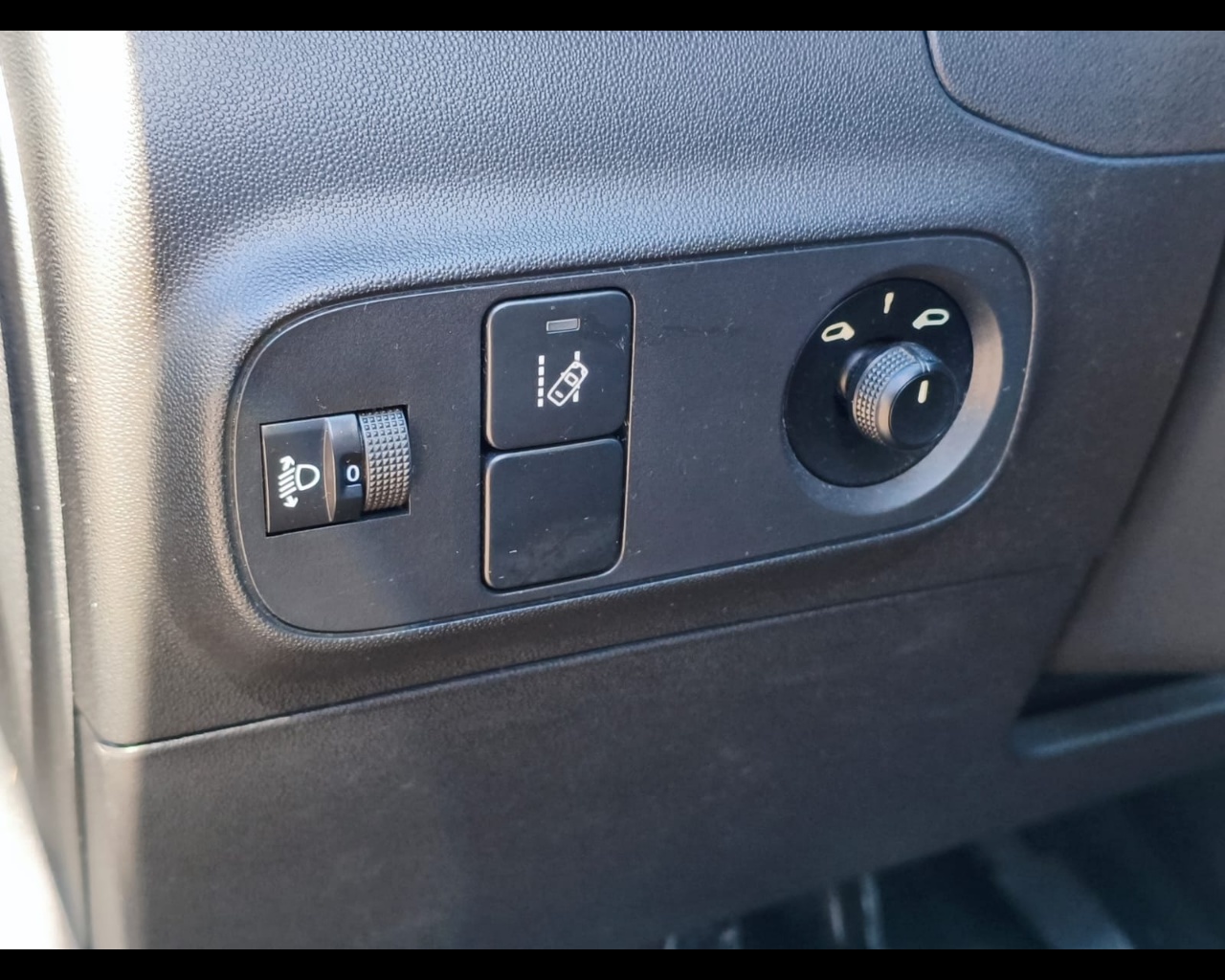 Foto CITROEN C3 1.2 puretech Feel s&s 83cv