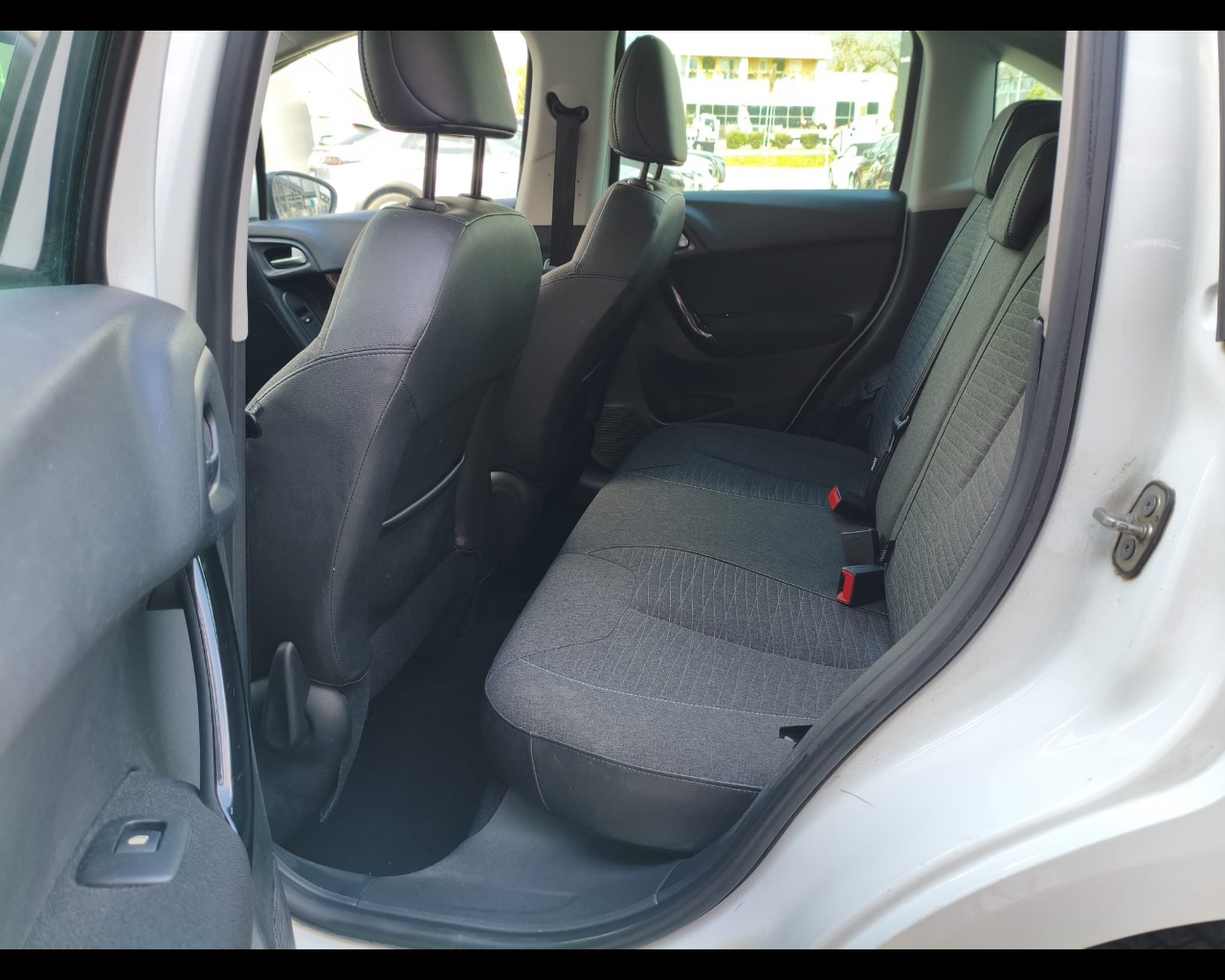 Foto CITROEN C3 1.2 puretech Exclusive 82cv E6