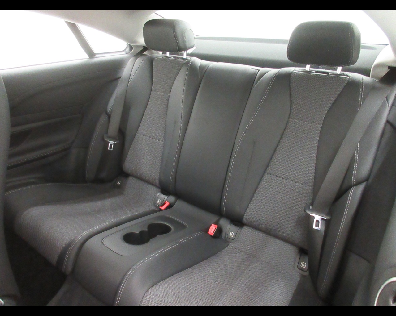 Mercedes Classe E Coupé Classe E Coupe 220 Business Sport 9G-Tronic Plus - 13