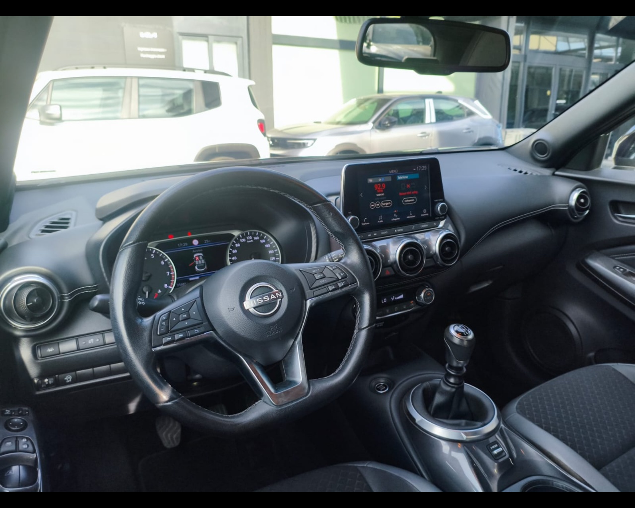 Foto NISSAN Juke 1.0 dig-t N-Connecta 114cv