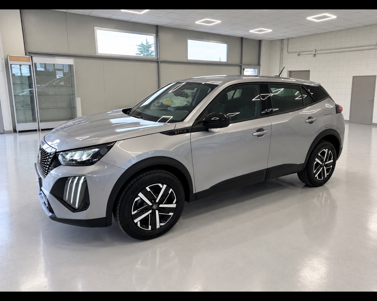 Peugeot 2008 1.2 hybrid Style 145cv e-dcs6