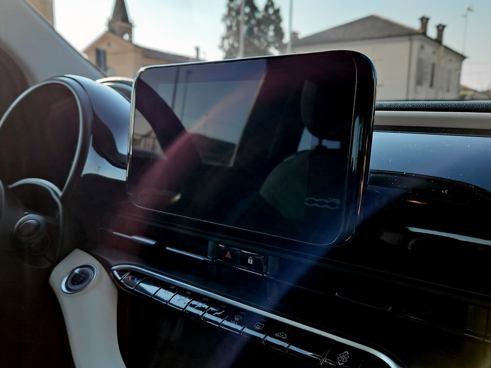 FIAT 500 500e 42 kWh Passion Elettrica usato - 14