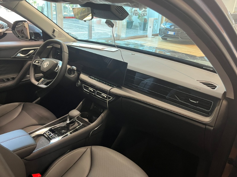 MG – HS 1.5 Hybrid+ Luxury