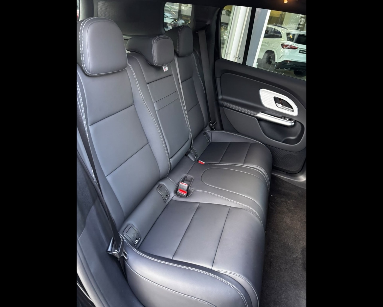 Mercedes GLB Elettrica GLB 250+ con tecnologia EQ Advanced Plus - 14