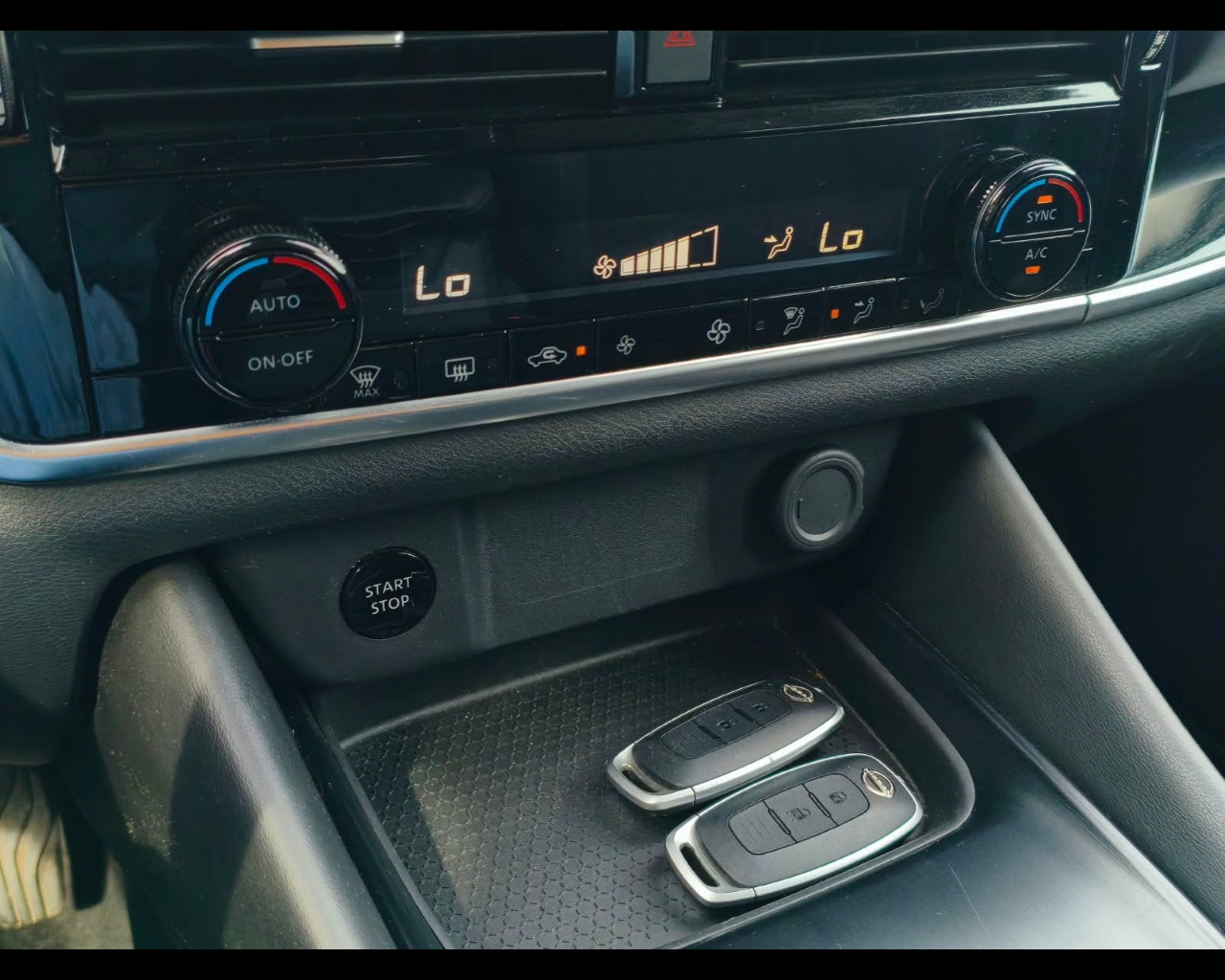 Foto NISSAN Qashqai 1.5 e-power N-Connecta 2wd