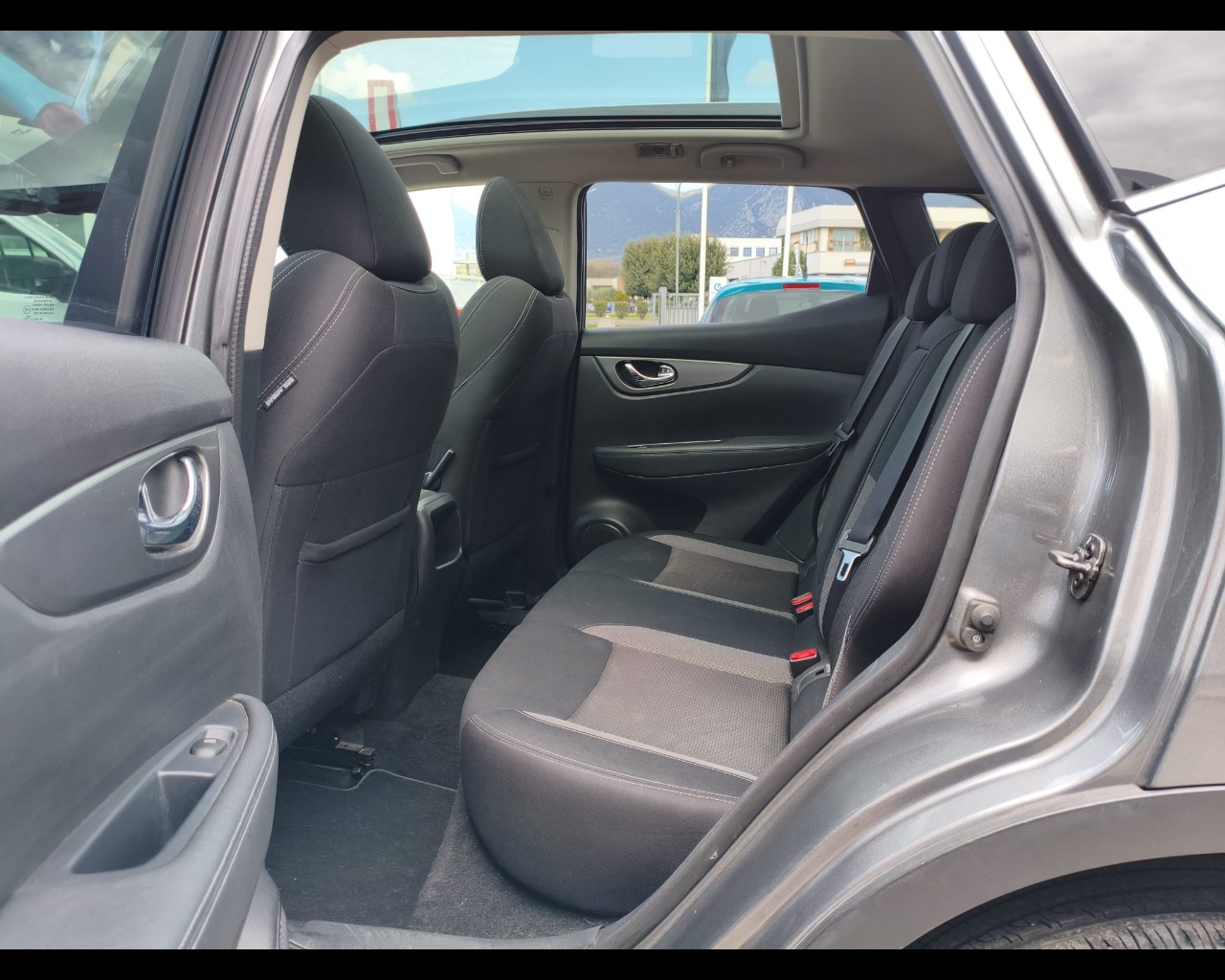 Foto NISSAN Qashqai 1.5 dci N-Connecta 115cv