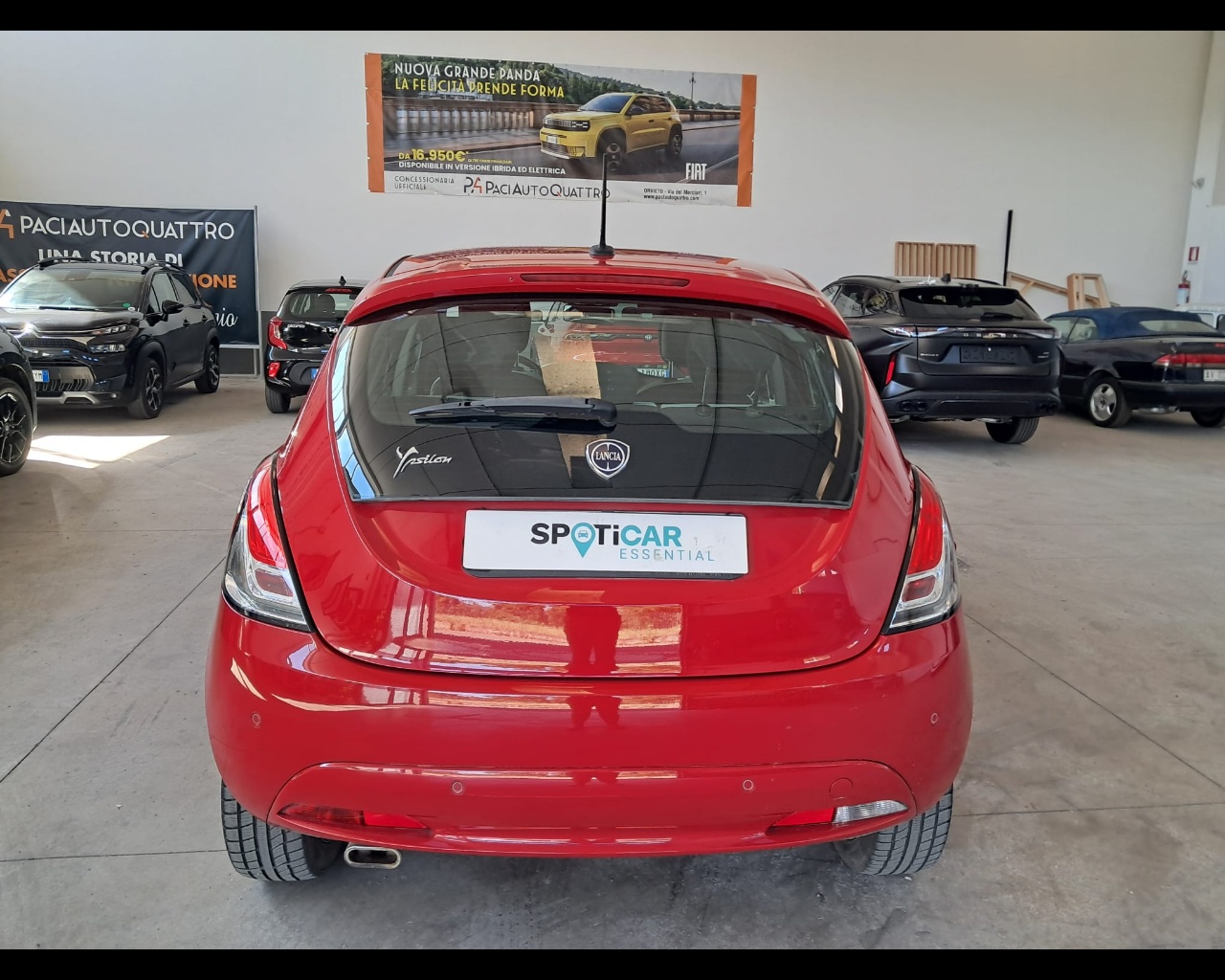 Foto LANCIA Ypsilon 1.2 Gold ecochic Gpl 69cv 