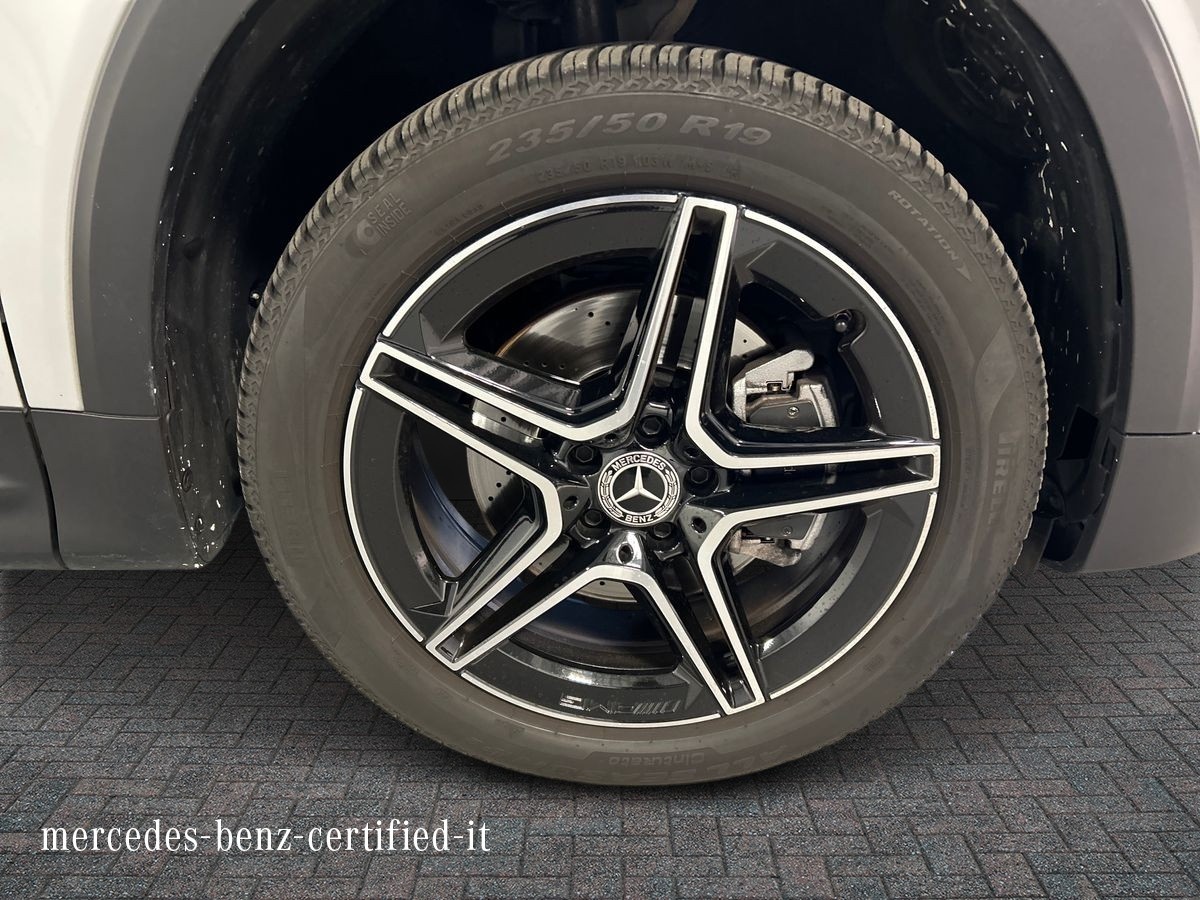 Mercedes GLB GLB 180 D Premium 8G-DCT - 17