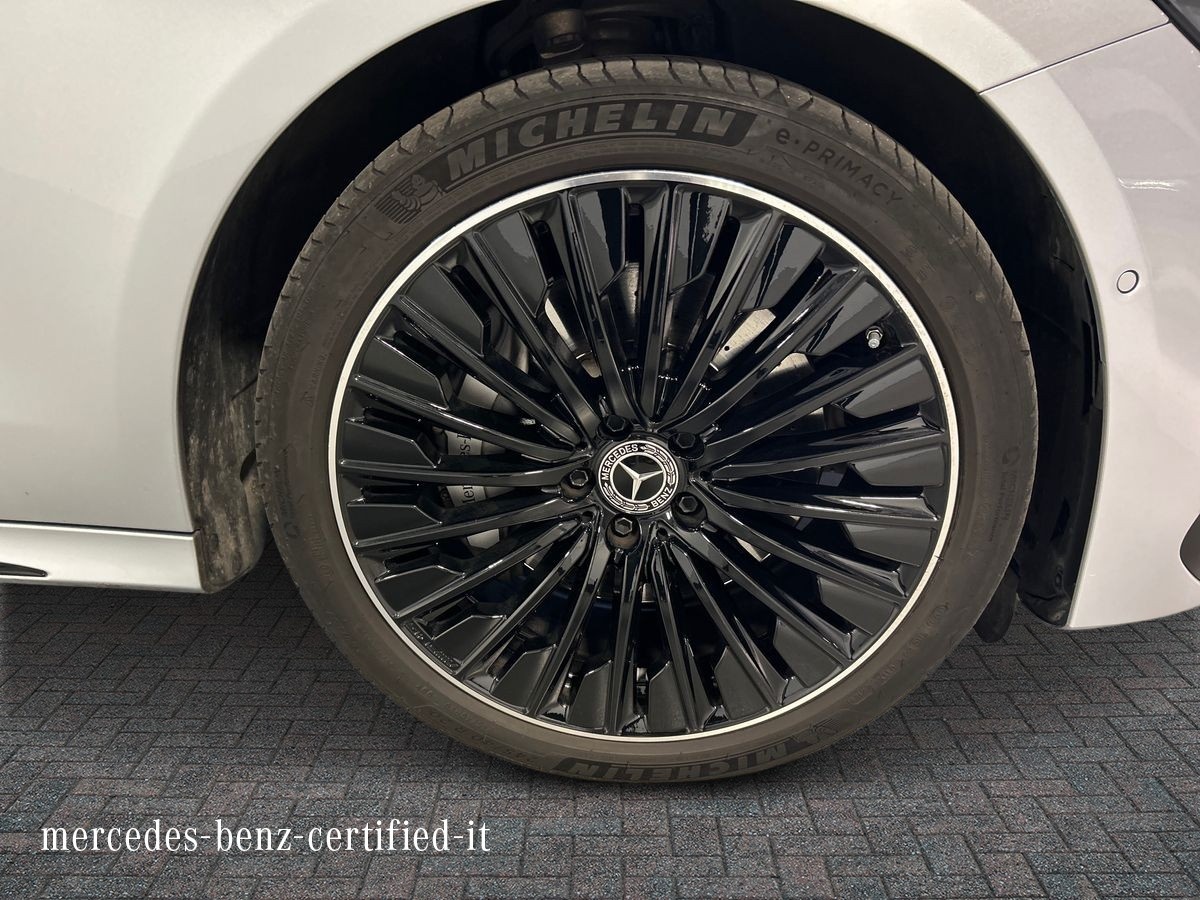 Mercedes  Classe E Station Wagon 300 de Plug in hybrid AMG Line Advanced 4Matic 9G-Tronic - 17