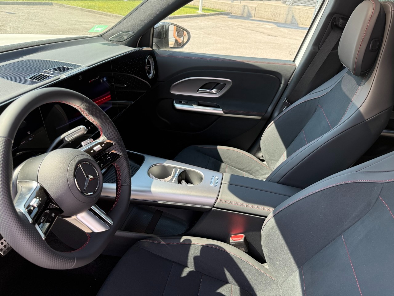 Mercedes GLB Elettrica GLB 250+ con tecnologia EQ Advanced Plus - 10