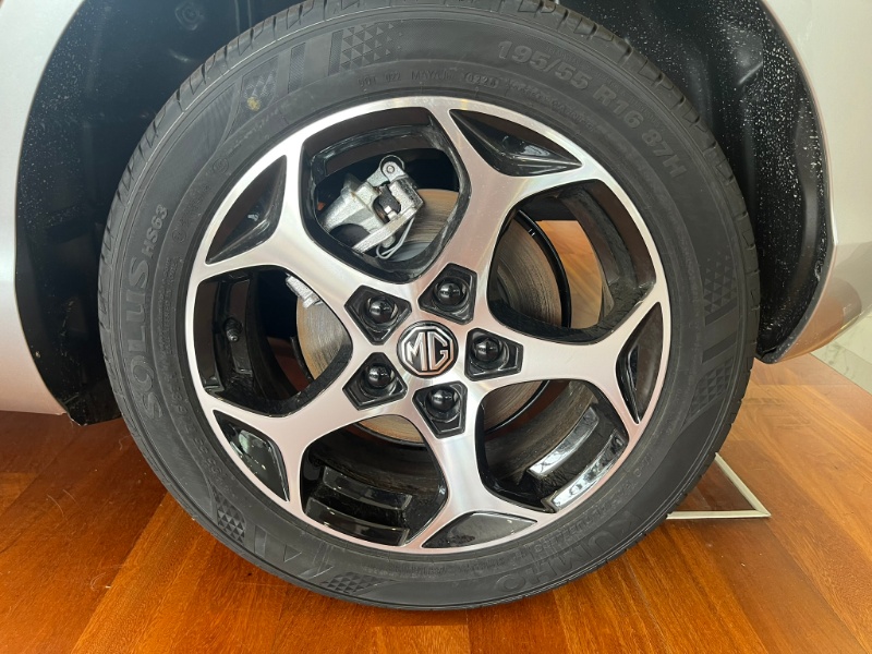 MG – MG3 1.5 Hybrid+ Luxury