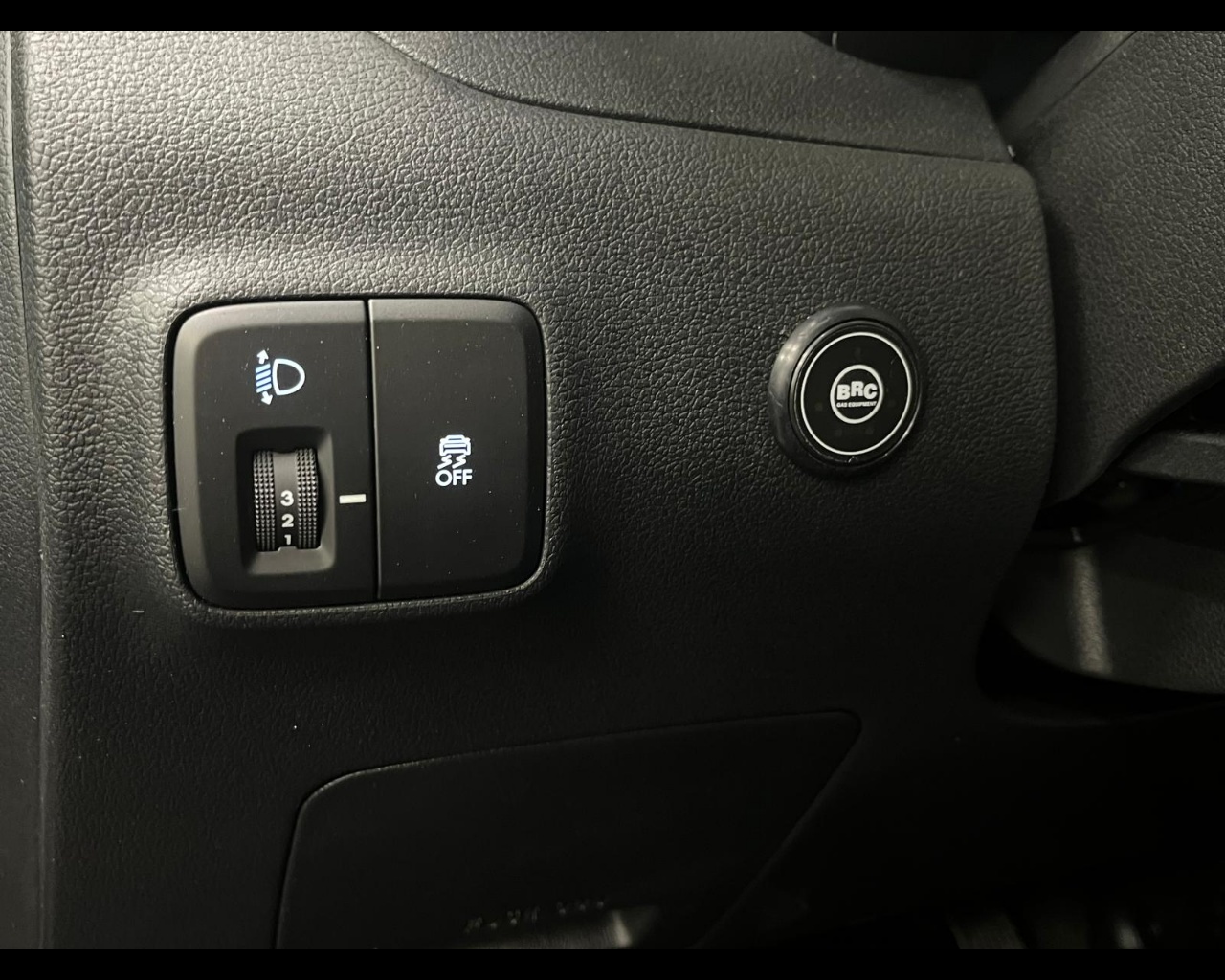 Foto HYUNDAI I10 PE MY25 5P 1.0 GPL MT CONNECTLINE