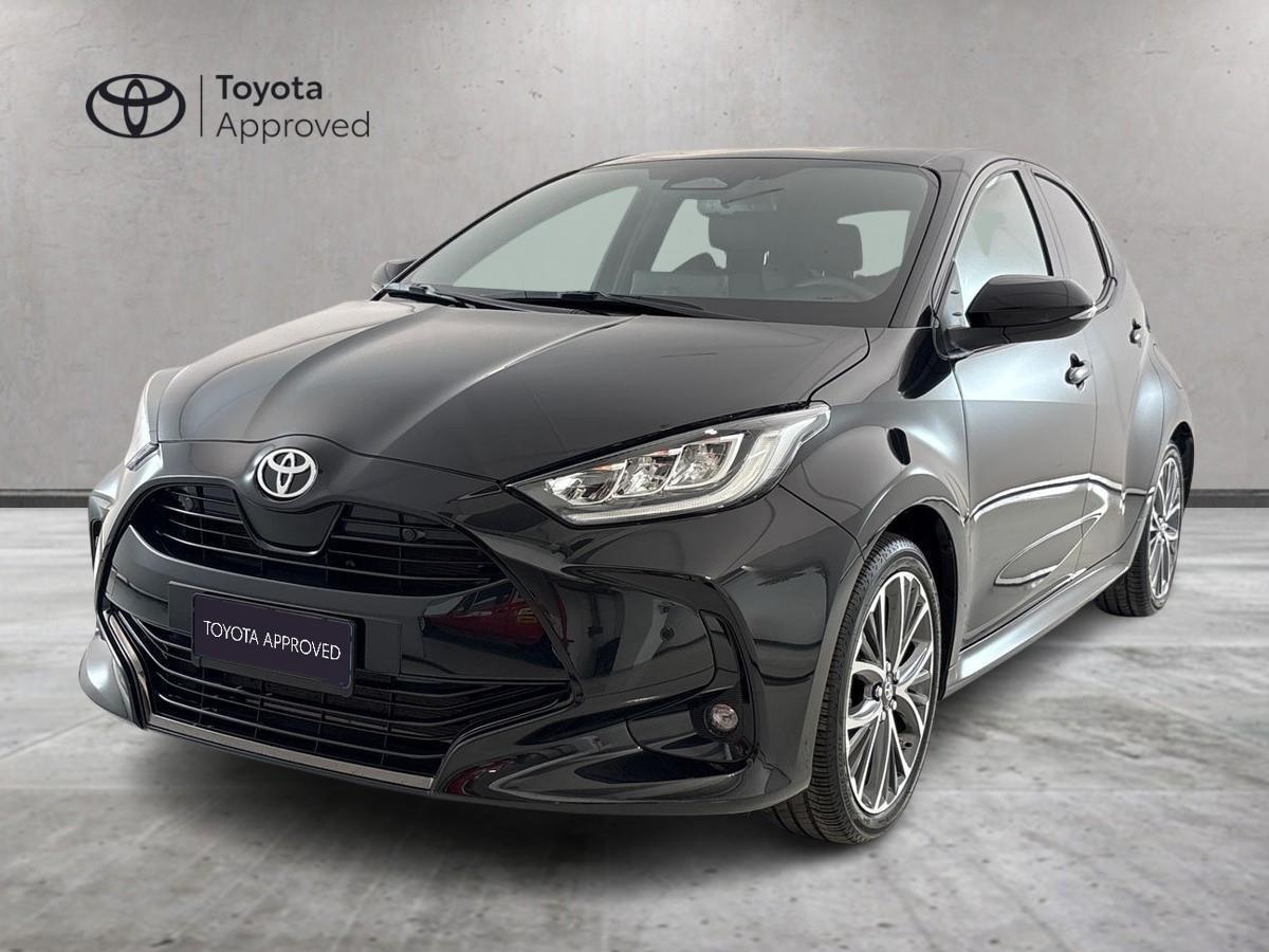 Foto veicolo TOYOTA Yaris IV 2020 Yaris IV 2020 - Yaris 1.5h 130 Lounge Ibrido benzina