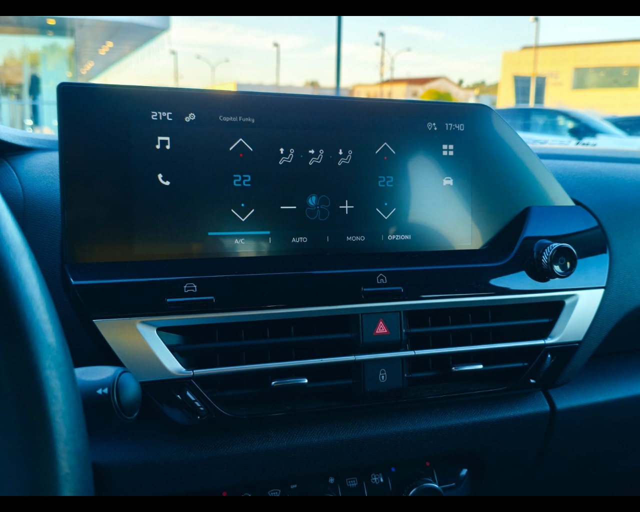 Foto CITROEN C4 1.2 puretech Plus s&s 130cv