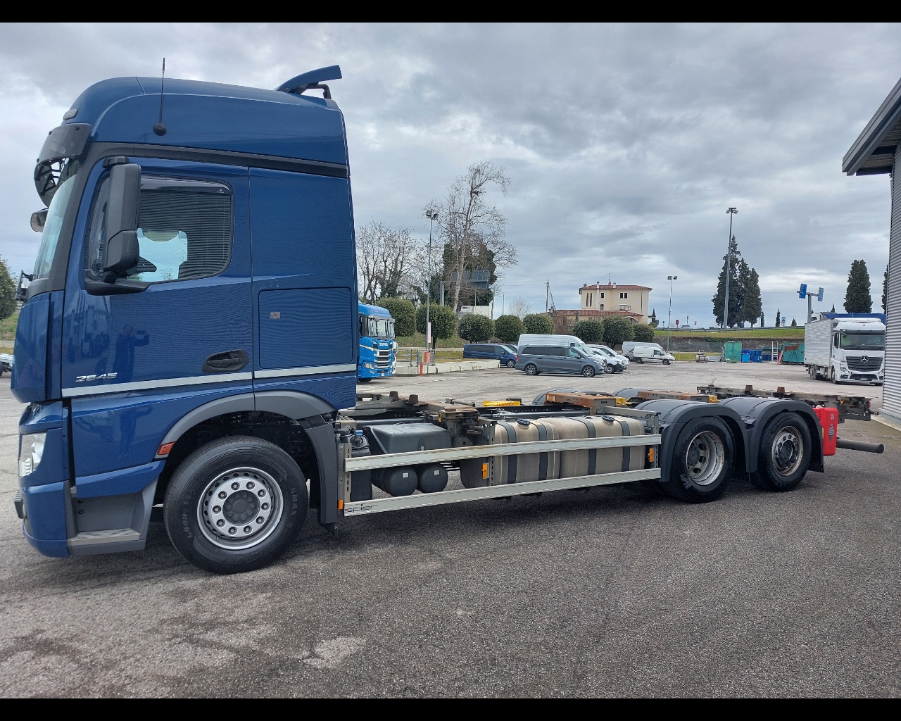 Mercedes  Actros 5 distribuzione 2545 L 6x2 - 5