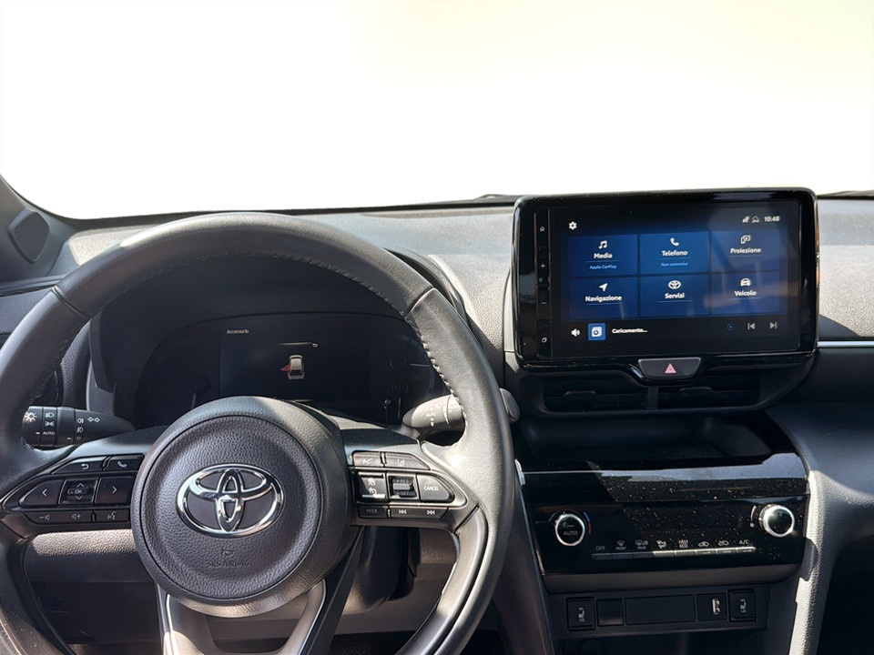 TOYOTA Yaris Cross 1.5h Trend fwd 116cv e-cvt Ibrida usato - 11