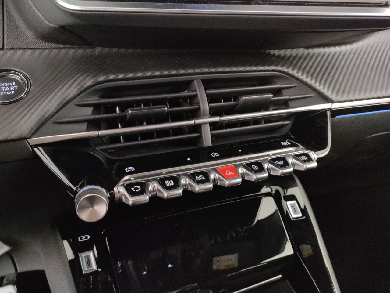 Peugeot 208 Nuovo Ibrido benzina 208 Porto Mantovano