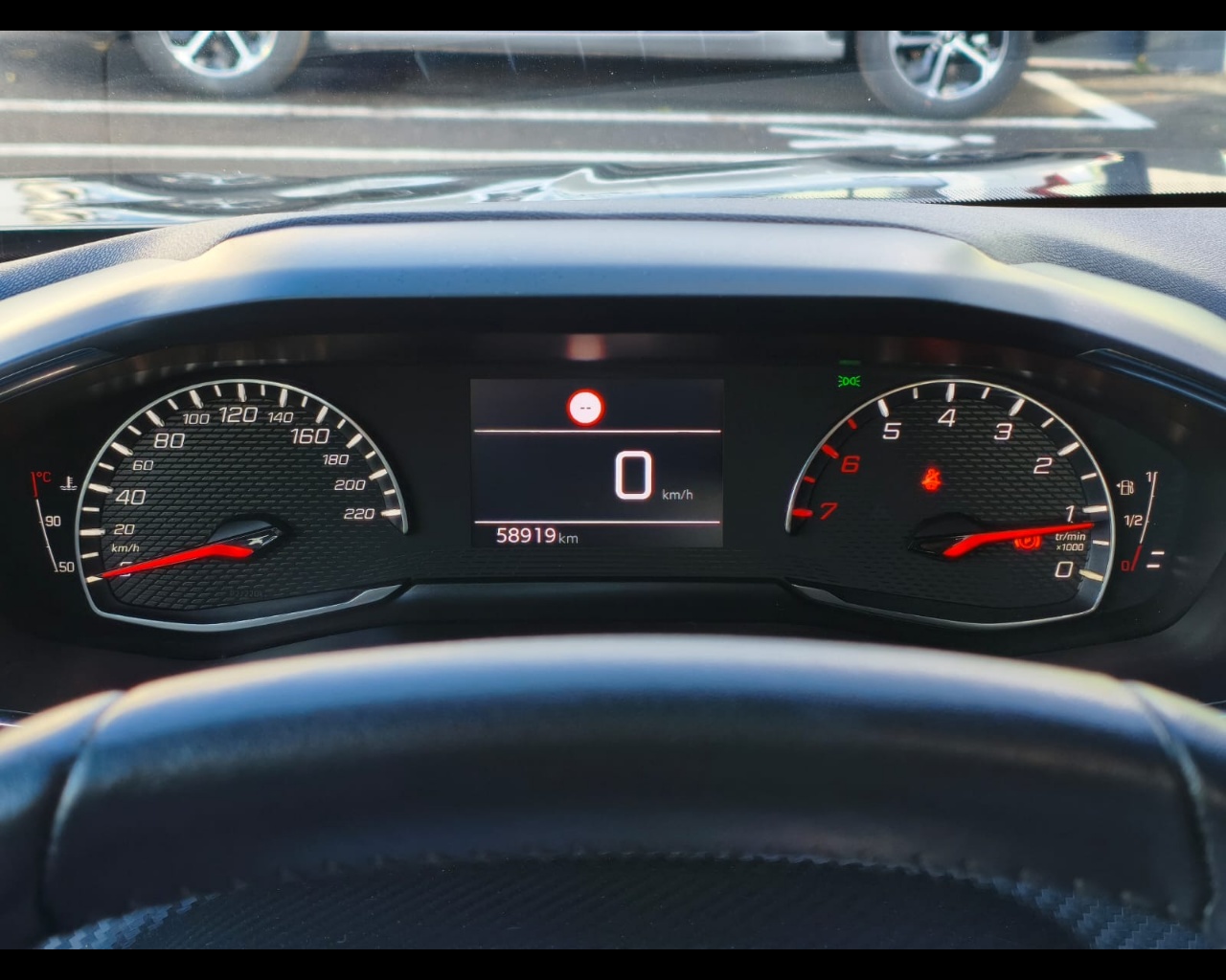 Foto PEUGEOT 2008 1.2 puretech Active Pack s&s 100cv GPL