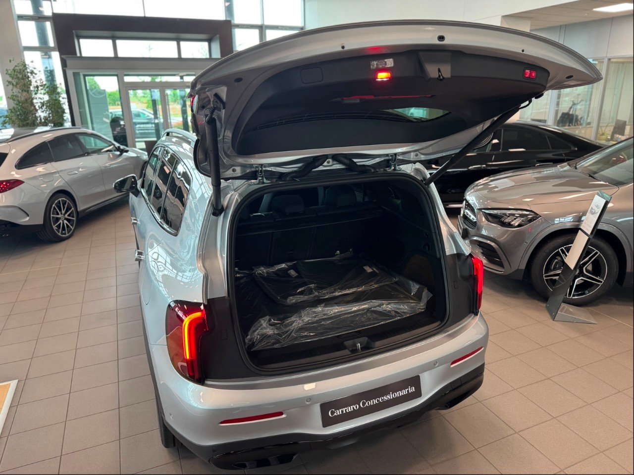 Mercedes GLB GLB 200 4MATIC ADVANCED PLUS - 14
