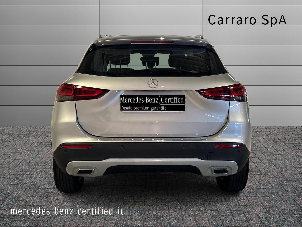 Mercedes GLA GLA 180 D Business Extra 8G-DCT - 4