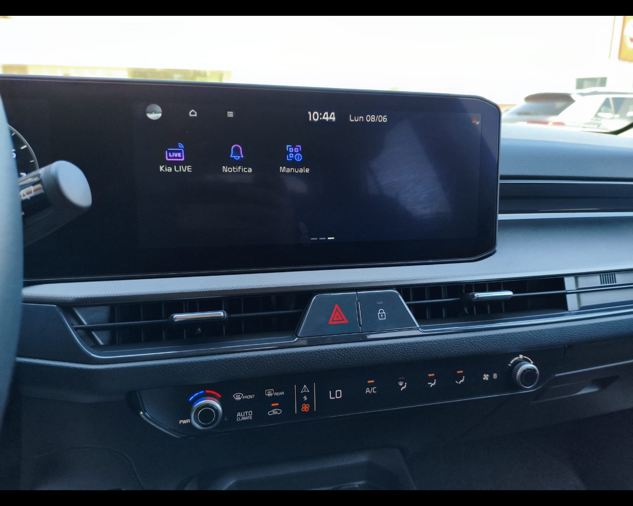 Foto KIA NUOVA STONIC 1.0 T-GDI MH STYLE LAUNCH
5 Door