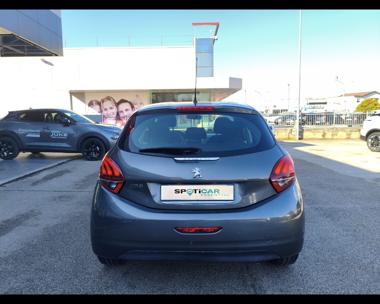 Foto PEUGEOT 208 5p 1.2 puretech Active 82cv