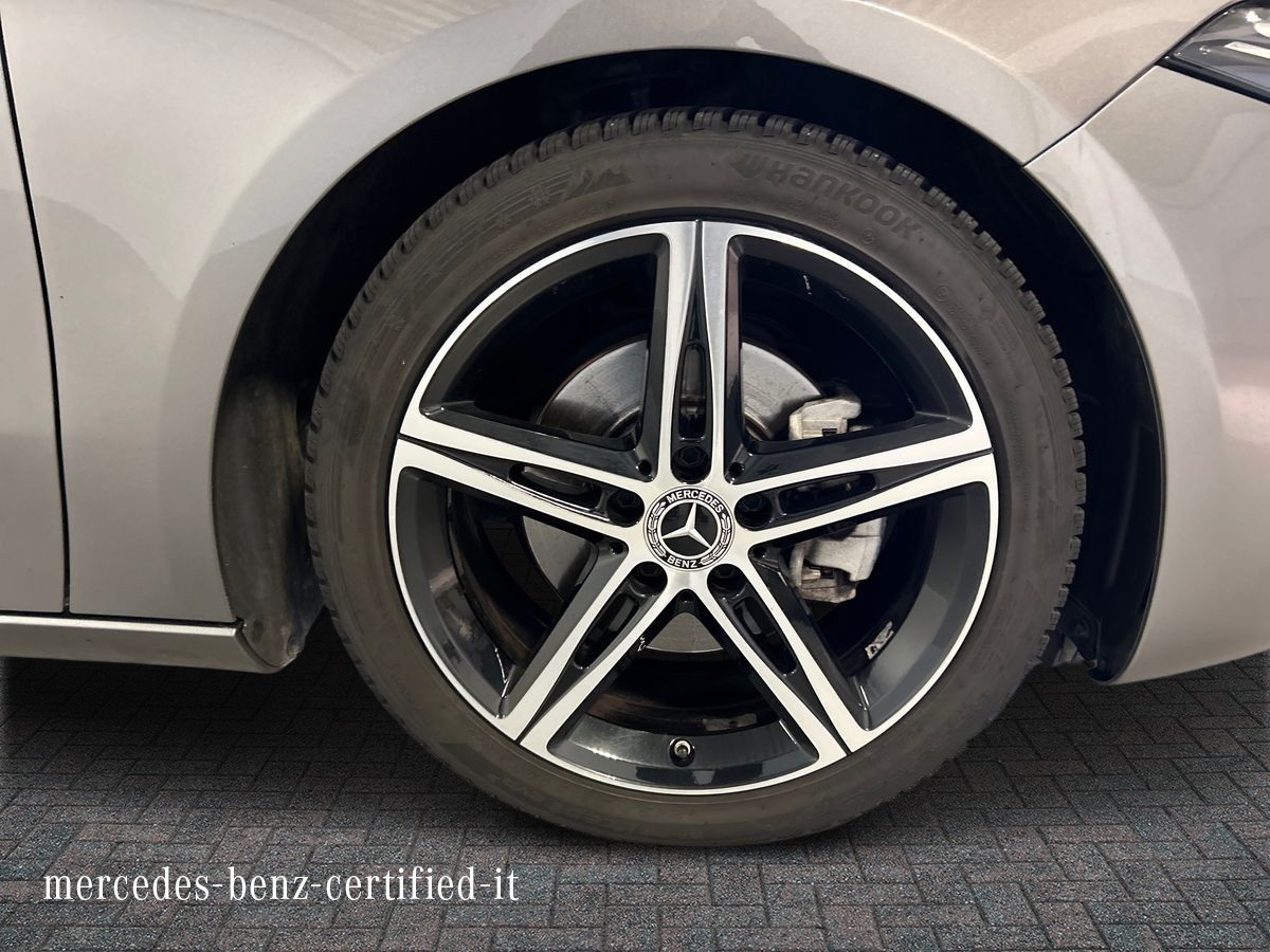 Mercedes Classe A Classe A 180 D Sport Night edition 8G-DCT - 17