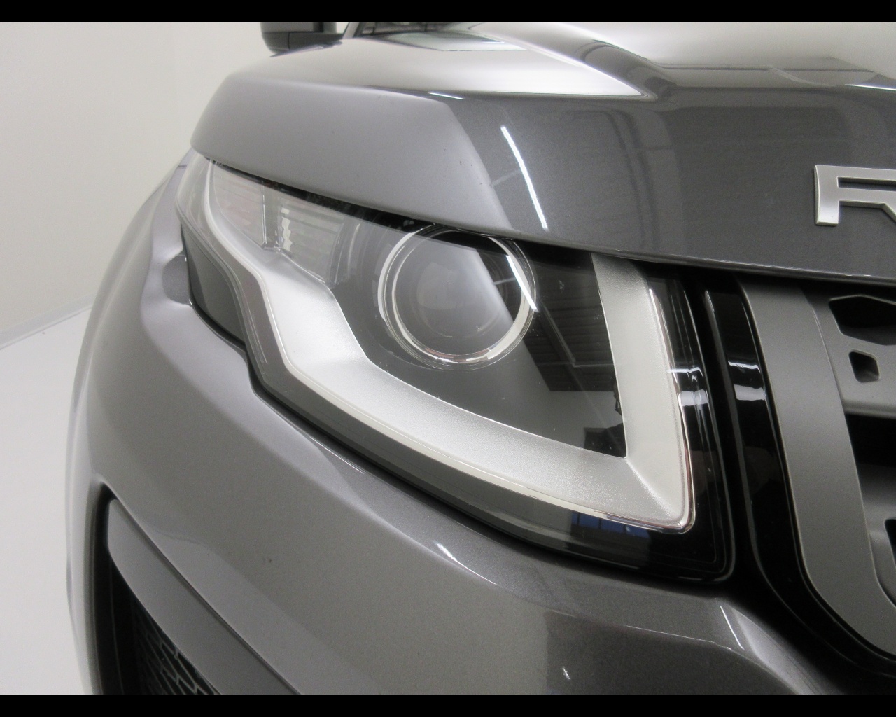 Land Rover Range Rover Evoque Range Rover Evoque 5 Porte 2.0 TD4 150cv Pure Auto - 5