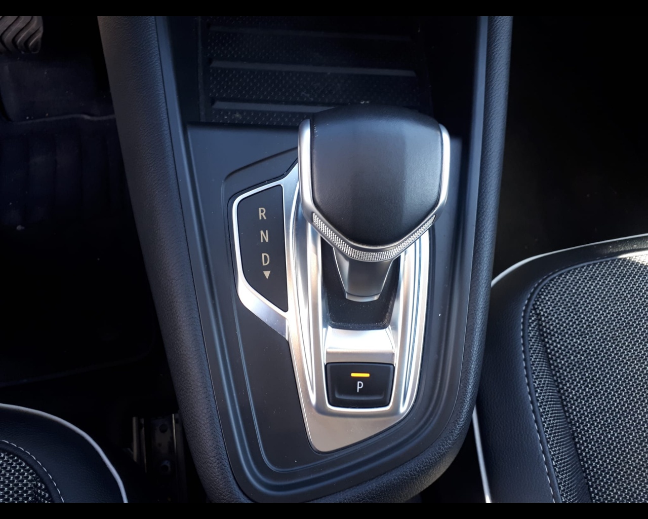 Foto RENAULT Captur 1.3 tce Intens 130cv edc fap
