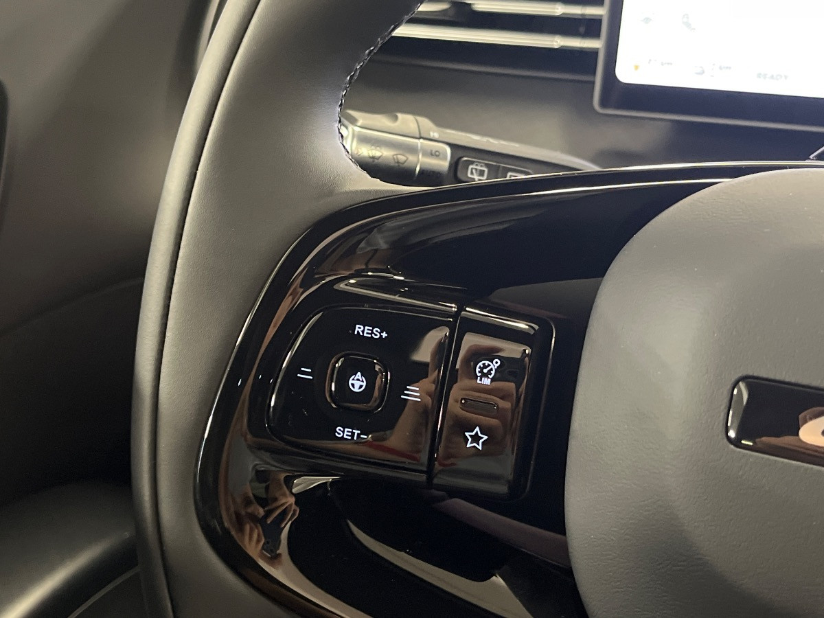 Lepas LEPAS L8 PHEV Nuovo Ibrido benzina LEPAS L8 PHEV Verona