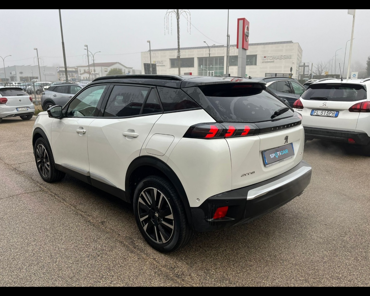 Foto PEUGEOT  2008 1.5 bluehdi GT Pack s&s 130cv eat8