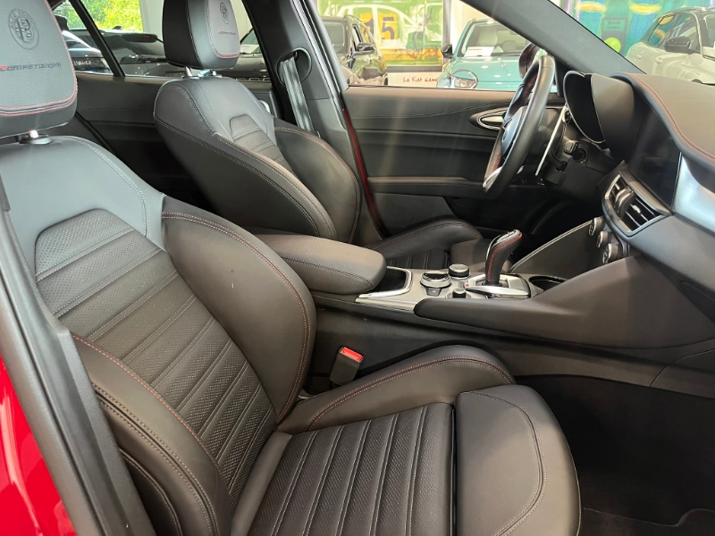 ALFA ROMEO – Giulia 2.0 Turbo 280 CV AT8 AWD Q4 Competizione