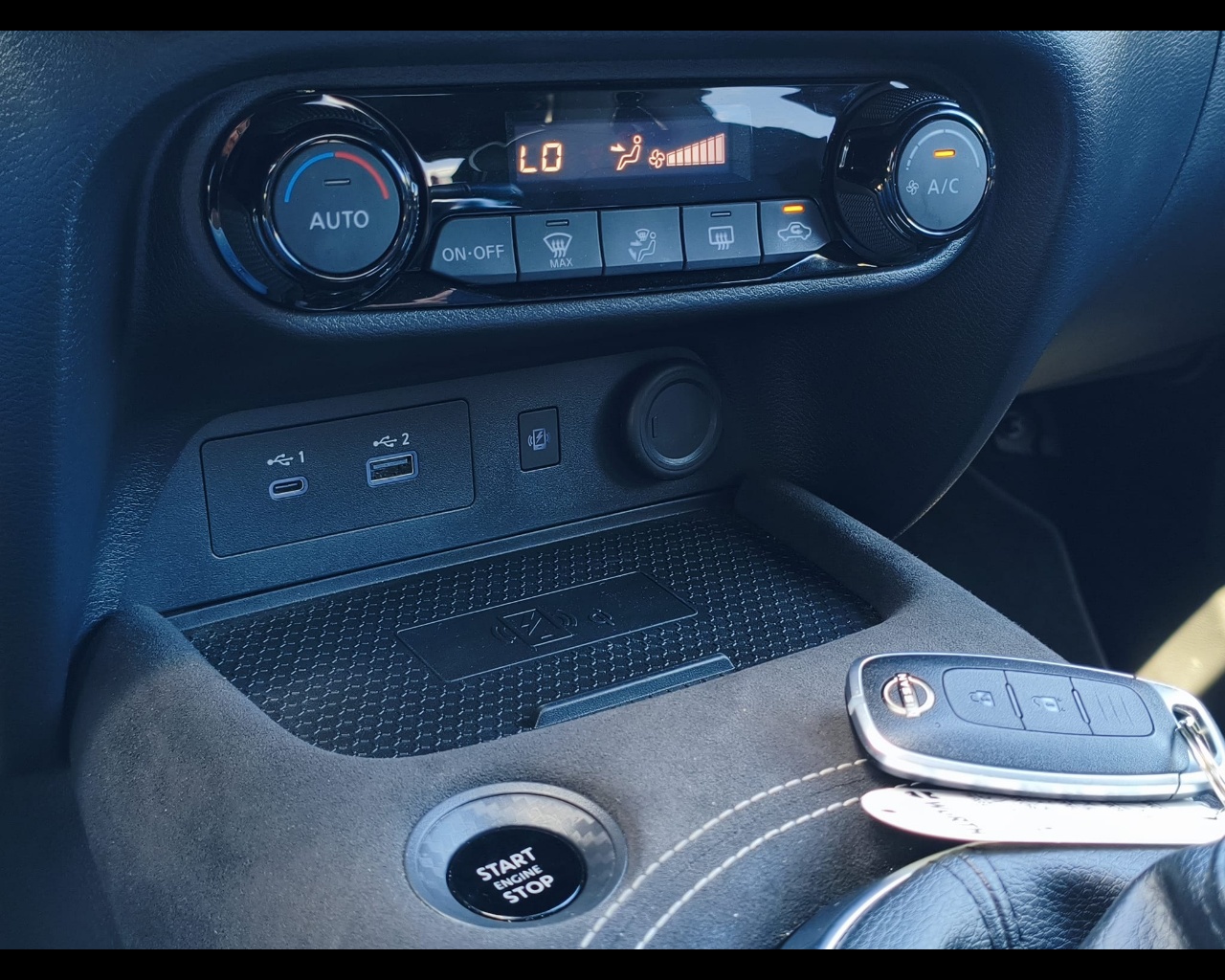 Foto NISSAN Juke 1.0 dig-t N-Design 114cv