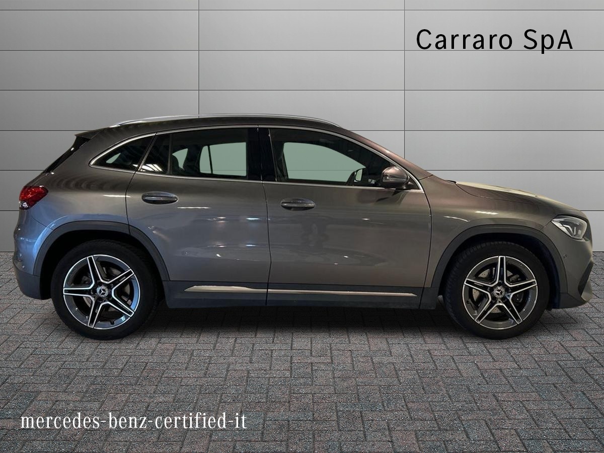 Mercedes GLA GLA 220 D Premium 4Matic 8G-DCT - 5
