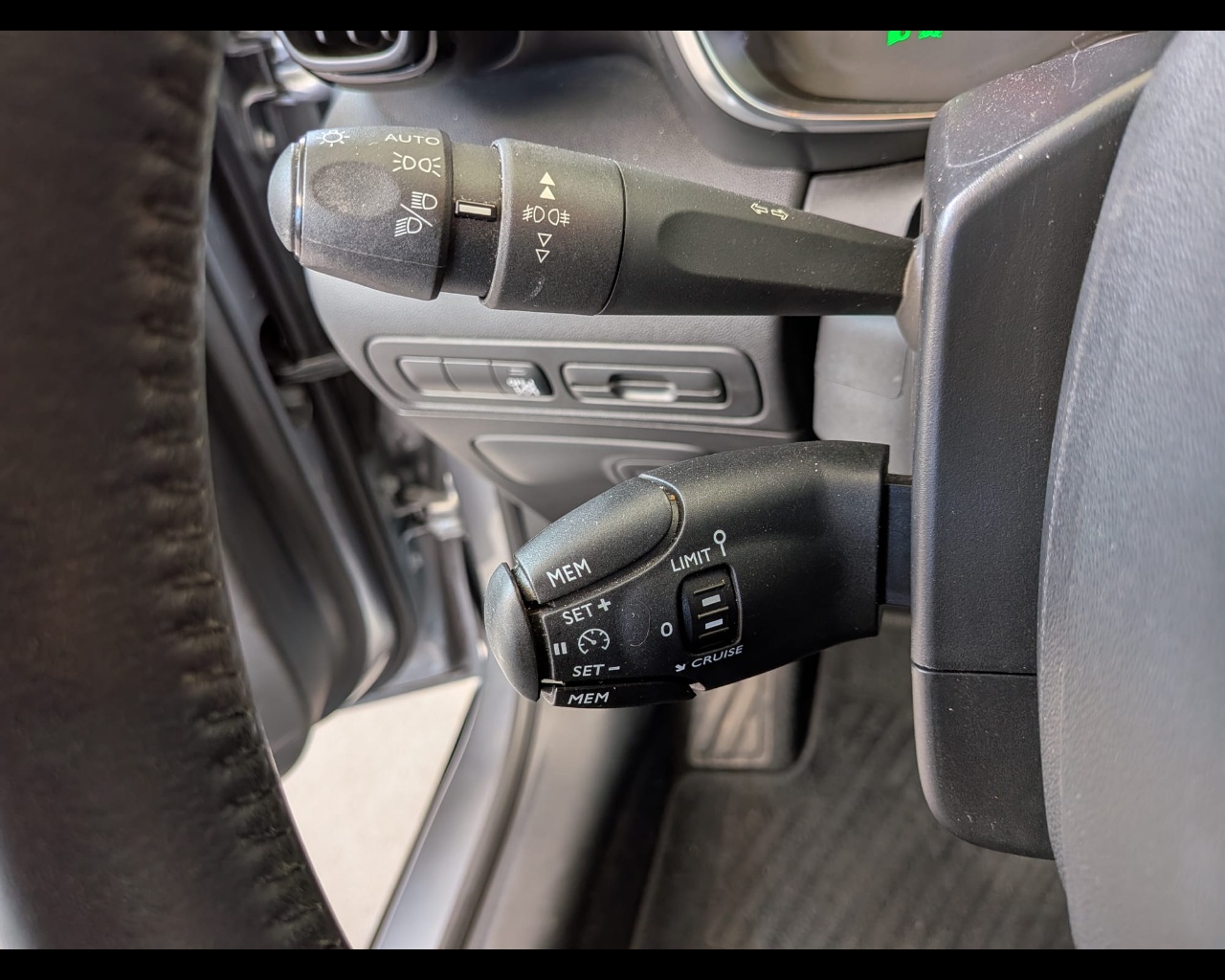 Foto CITROEN C3 Aircross 1.2 puretech Shine Pack s&s 130cv eat6
