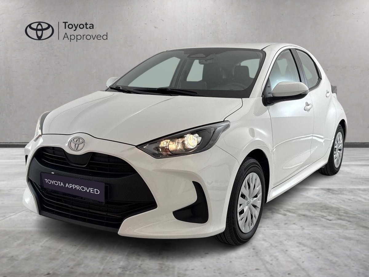 Foto veicolo TOYOTA Yaris IV 2020 Yaris IV 2020 - Yaris 1.5h Active Ibrido benzina