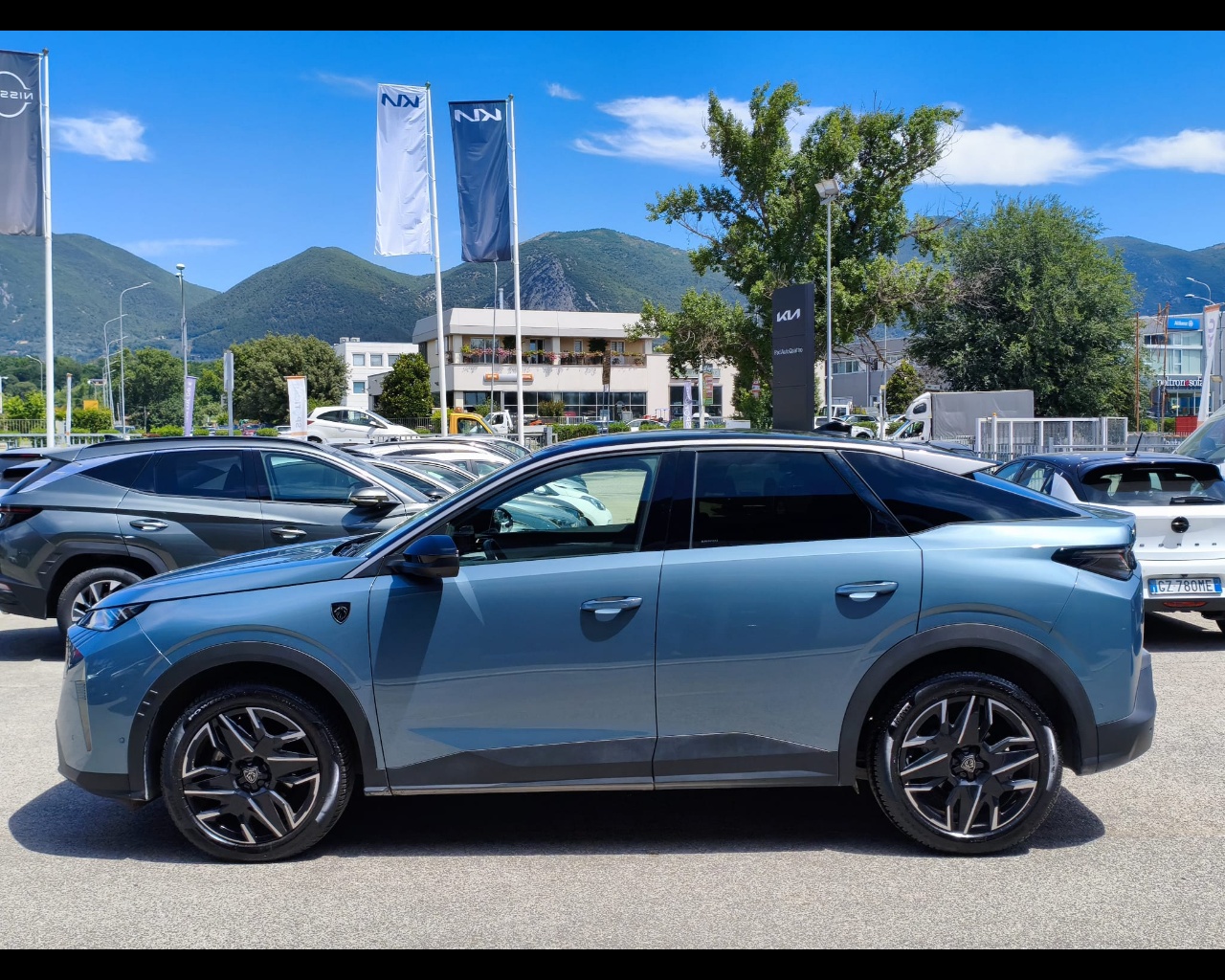 Foto PEUGEOT 3008 1.2 hybrid GT 145cv e-dcs6