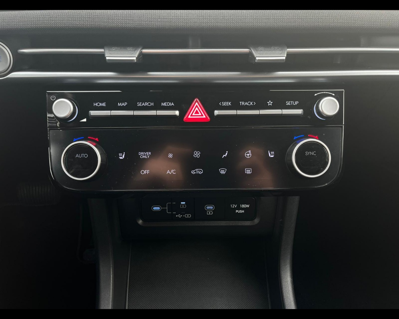 Foto HYUNDAI TUCSON PE 1.6 PHEV AT 2WD EXELLENCE+(C)