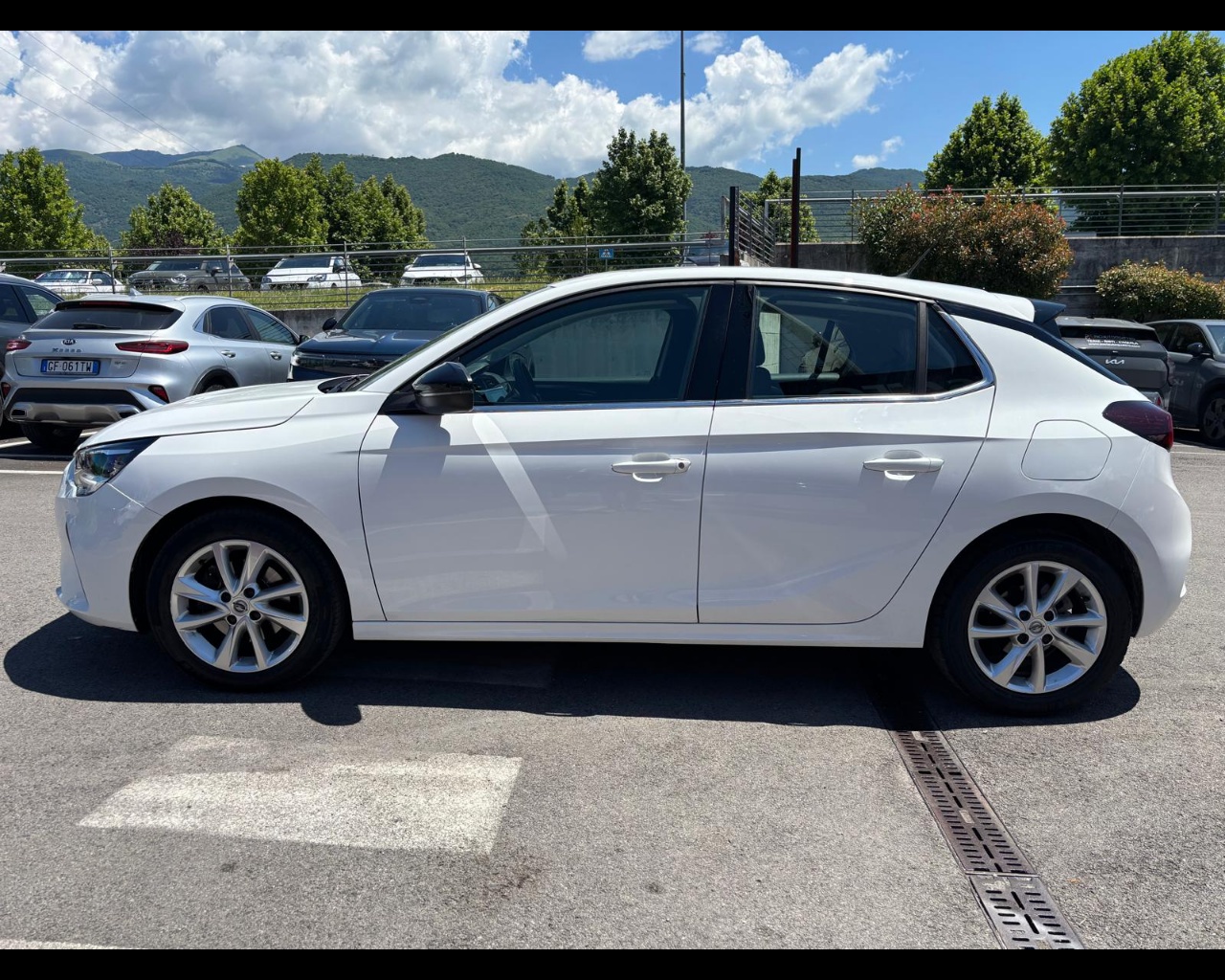 Foto OPEL Corsa 1.5 Elegance s&s 100cv