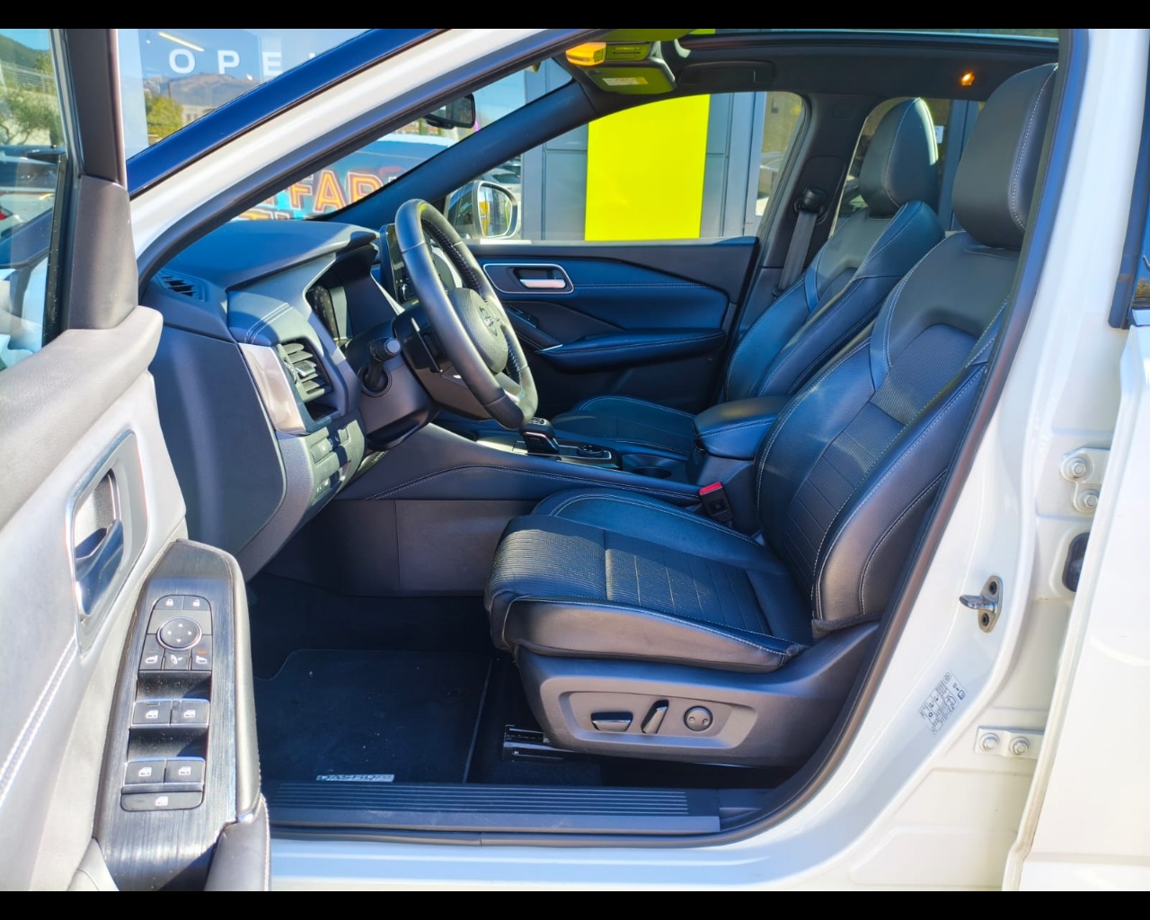 Foto NISSAN Qashqai 1.3 mhev Tekna 4wd 158cv xtronic