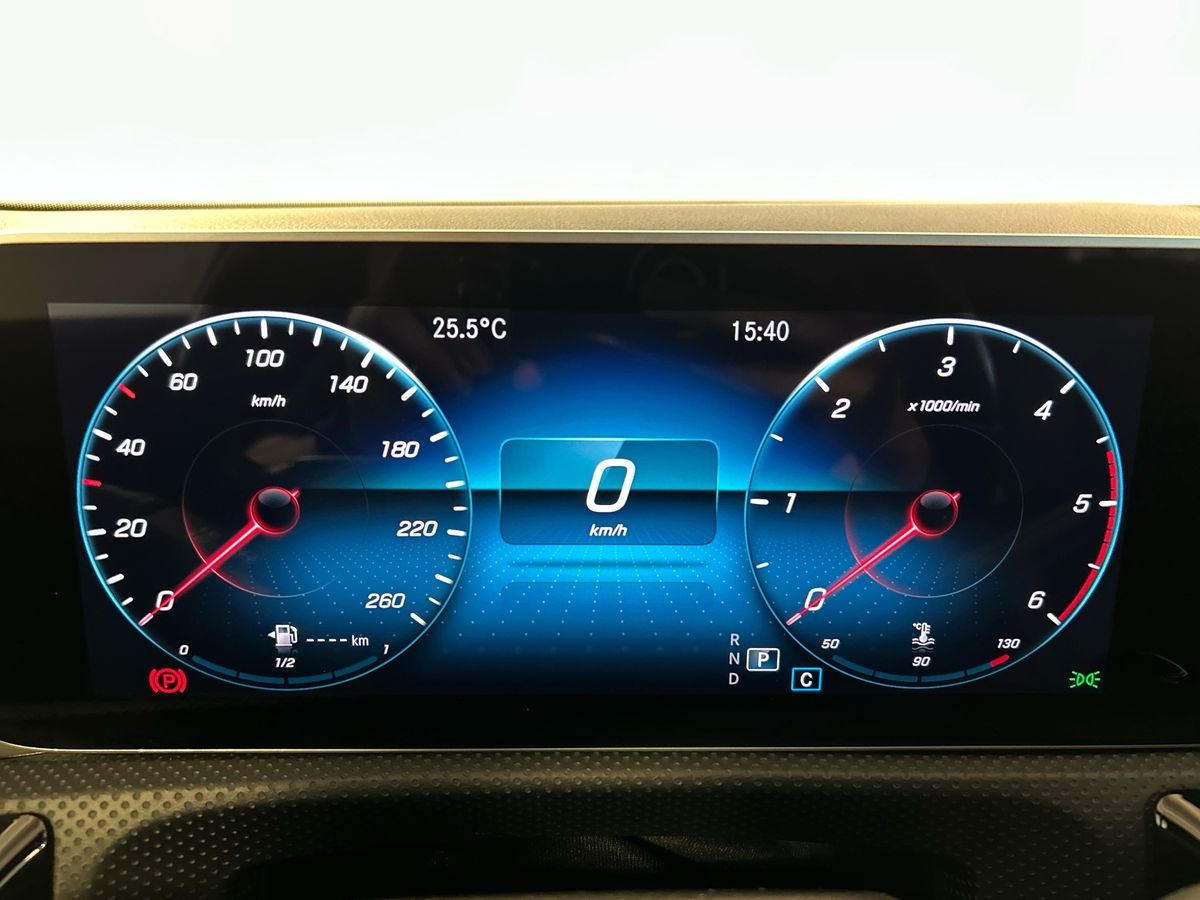 Mercedes Classe A Classe A 180 D Sport 7G-DCT - 13