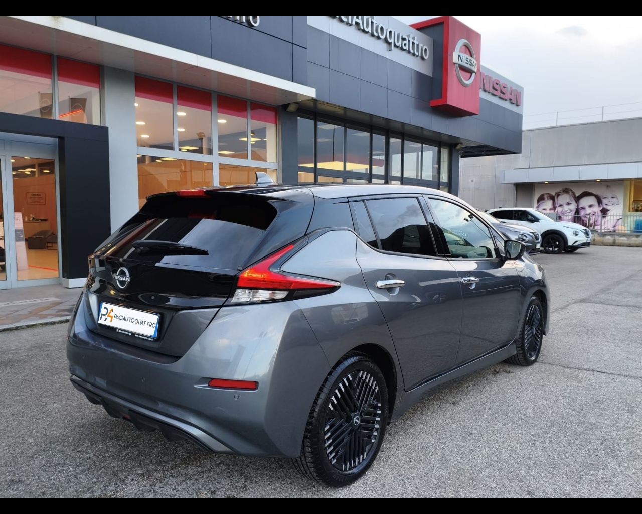 Foto NISSAN Leaf 40kWh N-Connecta 150cv