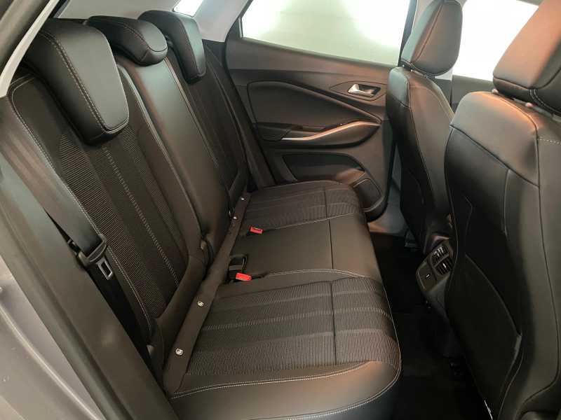 Grandland Business Elegance 1.6 225cv Phev
