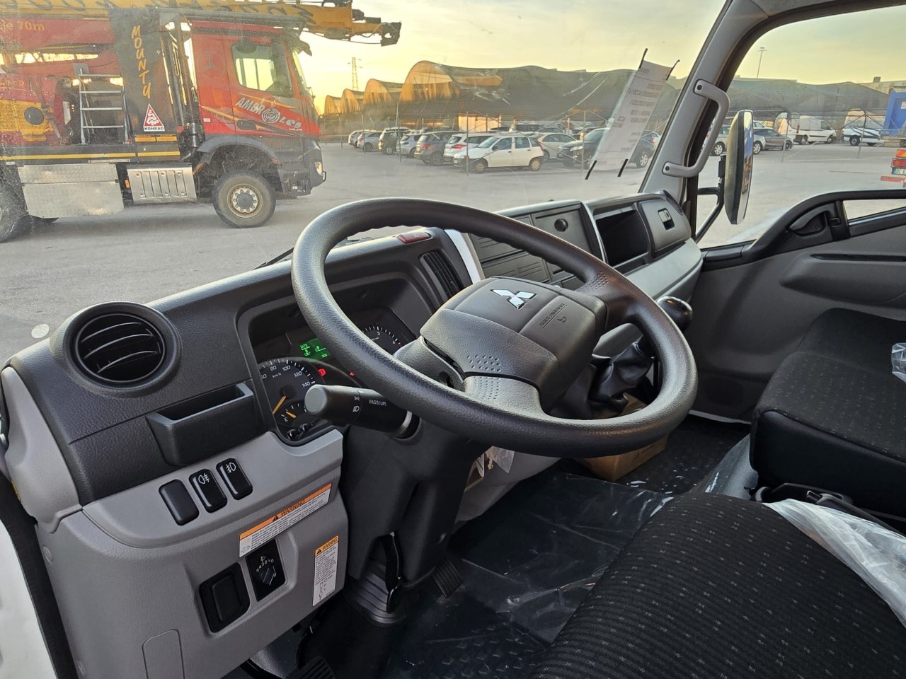 Fuso Canter Canter 3C15/34 TF1 no GSR Cab Sing Com - 6