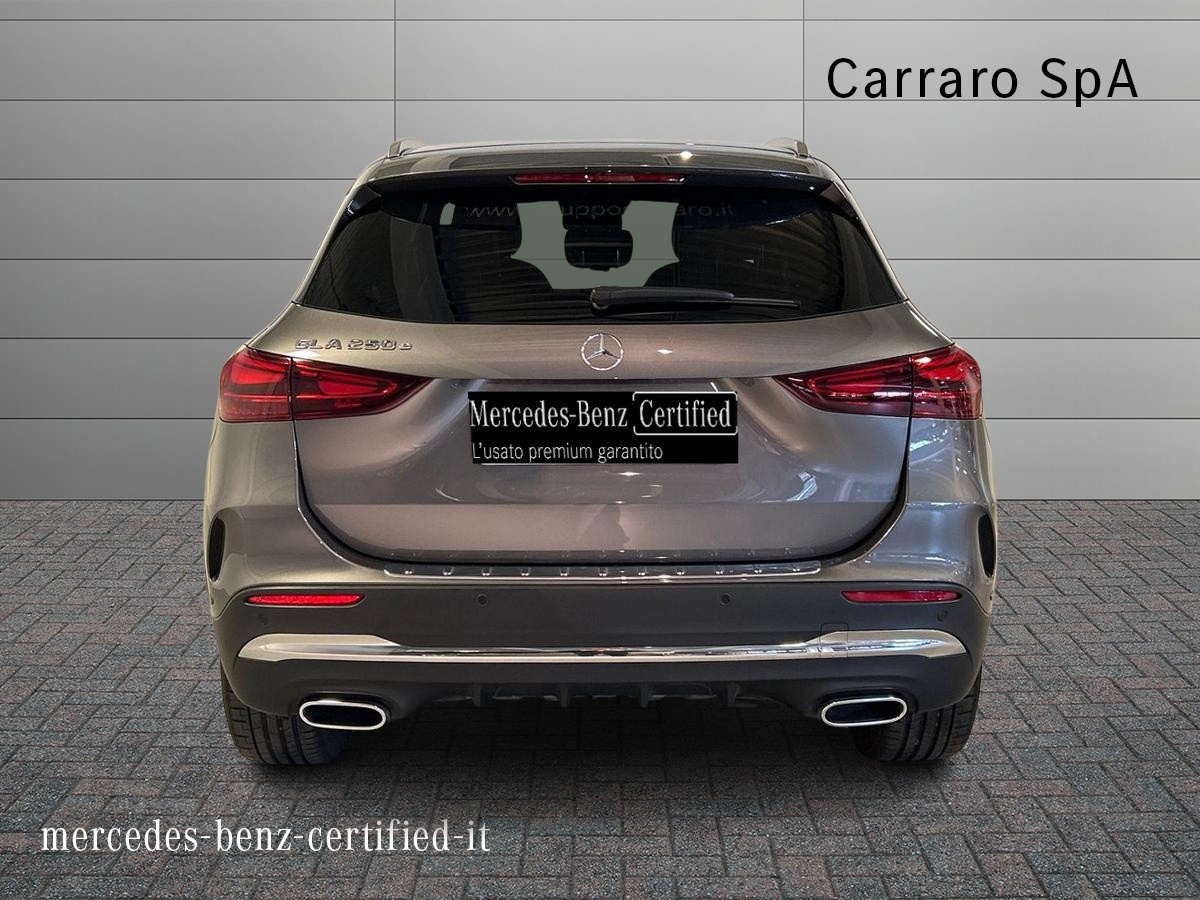 Mercedes GLA GLA 250e Plug-in hybrid Automatic AMG Line ADVANCED PLUS - 4
