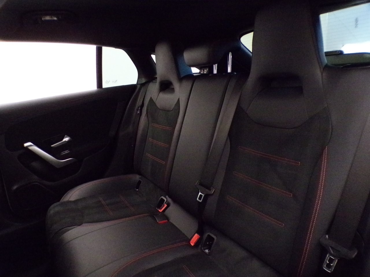 Mercedes CLA Shooting Brake CLA Shooting Brake 180 D Premium 7G-DCT - 13