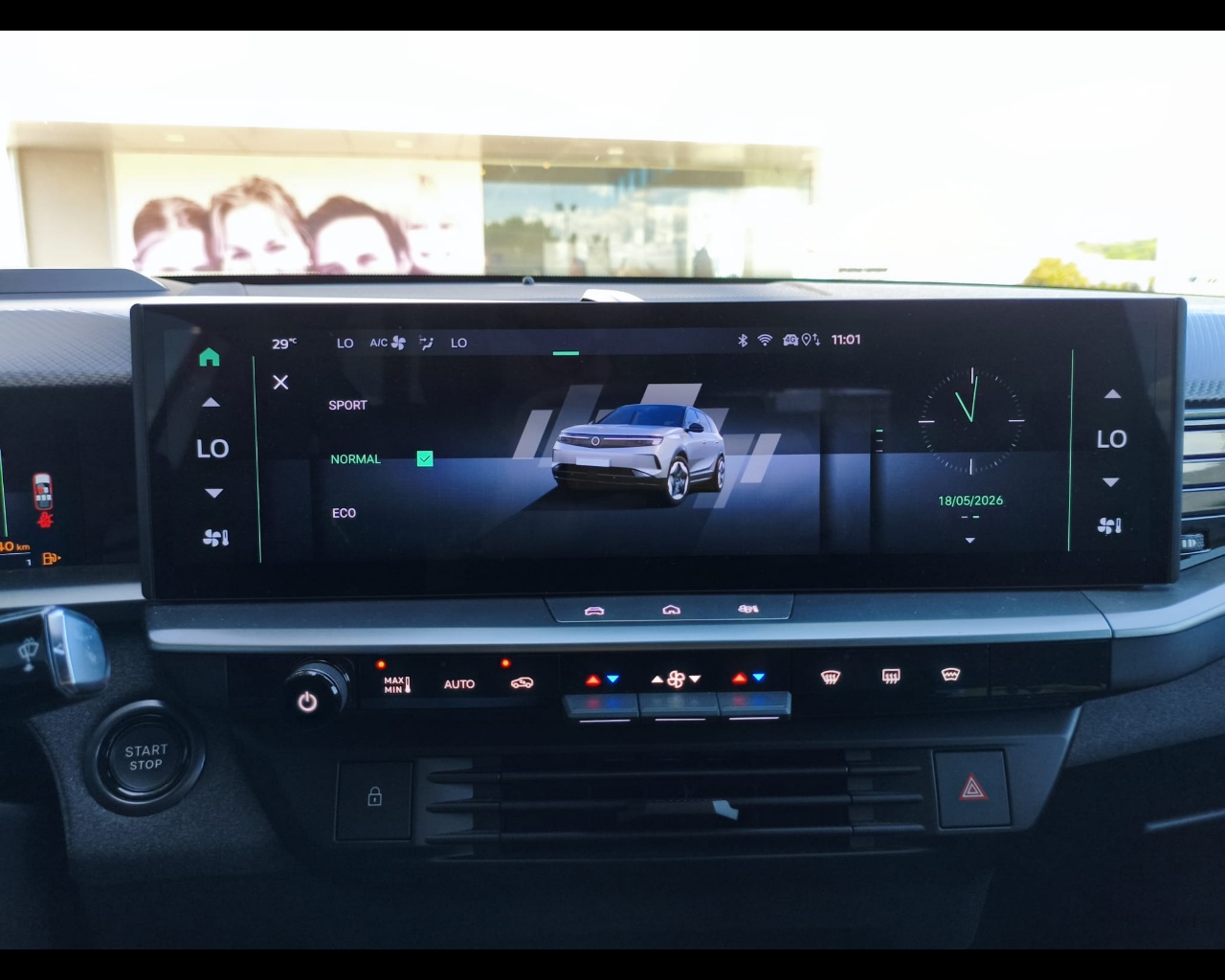 Foto OPEL Grandland 1.2 hybrid GS 145cv e-dcs6