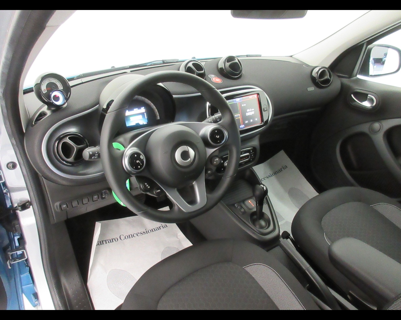 smart forfour forfour 22kW EQ Passion - 9
