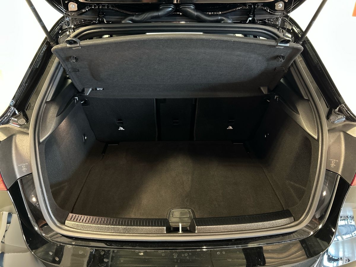 Mercedes  Classe A 180 Advanced Plus AMG Line 7G-DCT - 8