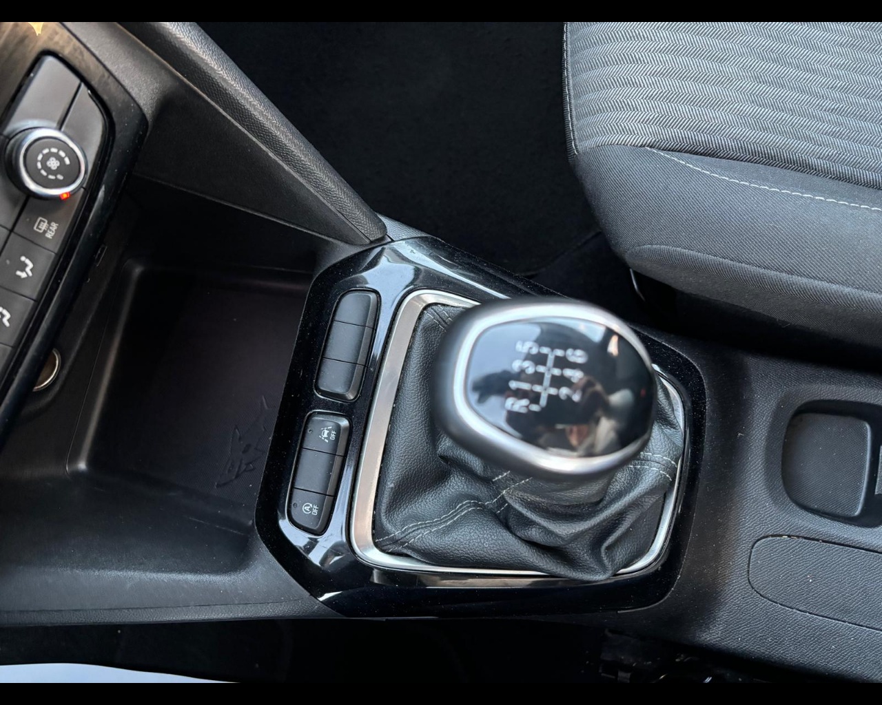 Foto OPEL Corsa 1.5 Edition s&s 100cv